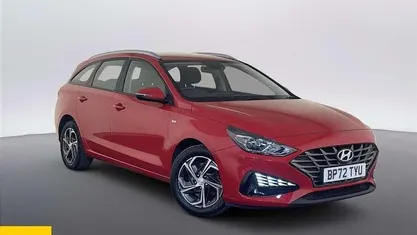 Used Hyundai i30 SE 120 HP (88 kW) 2023 Red Estate