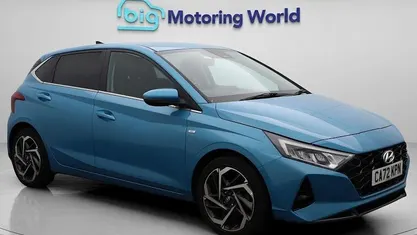 Turquoise Used 2022 Hyundai i20 Premium Hatchback | £14,900 (Fair price)