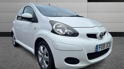 Begagnad Toyota Aygo 68 HK (50 kW) 2011 Halvkombi