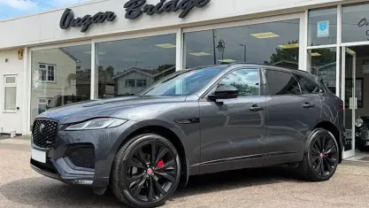Używany Jaguar F-Pace R-Dynamic 204 KM (150 kW) 2022 Szary SUV