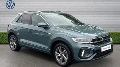 Usado VW T-Roc R-line 150 HP (110 kW) 2025 Azul SUV