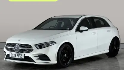 Used Mercedes A180 AMG line 116 HP (85 kW) 2019 White Hatchback