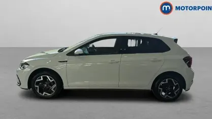 Used VW Polo R-line 95 HP (69 kW) 2025 White Hatchback