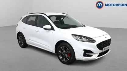 Käytetty Ford Kuga ST-Line 224 HP (164 kW) 2023 Katumaasturi