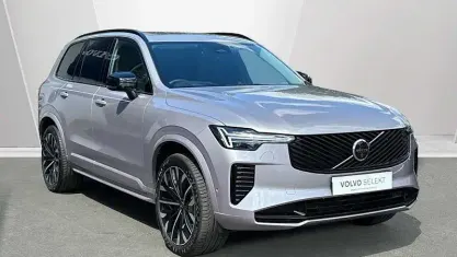 Używany Volvo XC90 Ultra 250 KM (183 kW) 2025 SUV