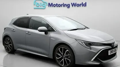Begagnad Toyota Corolla 122 HK (89 kW) 2022 Halvkombi