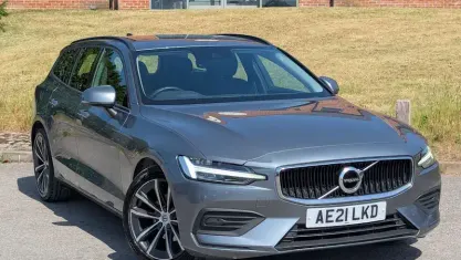 Used Volvo V60 Momentum 197 HP (144 kW) 2021 Grey Estate