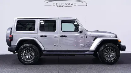 Used Jeep Wrangler Overland 272 HP (200 kW) 2021 Grey SUV
