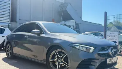 Usado Mercedes A180 AMG Line Premium 116 HP (85 kW) 2020 Sedan