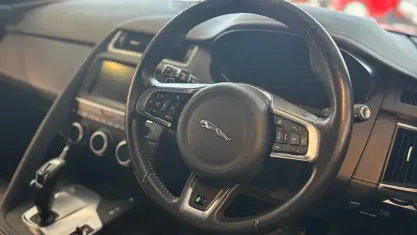 Used Jaguar E-Pace R-Dynamic 241 HP (177 kW) 2019 Blue SUV