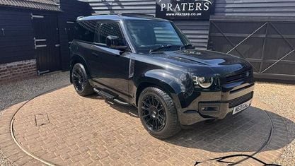 Used Land Rover Defender 525 HP (386 kW) 2024 SUV