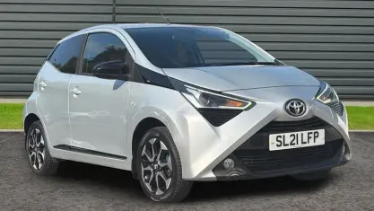 Used Toyota Aygo Trend 72 HP (52 kW) 2021 Silver Hatchback