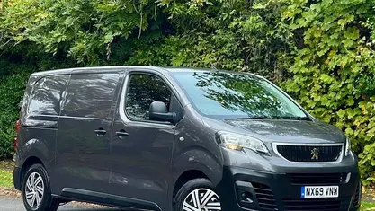 Used 2021 Peugeot Expert Van | £9,540 (Fair price)