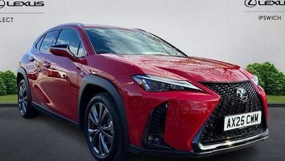 Usado Lexus UX 300h Sport Design Packet 199 CV (146 kW) 2026 SUV