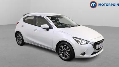 Begagnad Mazda 2 Inclusive 90 HK (66 kW) 2018 Silver Halvkombi