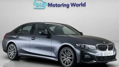Begagnad BMW 330e M Sport 292 HK (214 kW) 2021 Grå Sedan