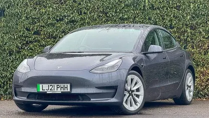 Grey Used 2021 Tesla Model 3 Standard Range Sedan | £18,295 (Fair price)
