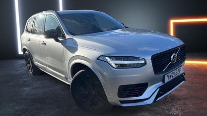 Usado Volvo XC90 R-Design 390 HP (286 kW) 2021 SUV