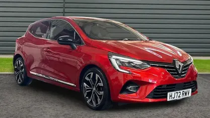 Used Renault Clio Techno 90 HP (66 kW) 2022 Red Hatchback