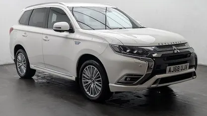 Used Mitsubishi Outlander P-HEV 177 HP (130 kW) 2019 Estate