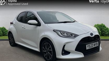 Second-hand Toyota Yaris Hybrid Design 116 CP (85 kW) 2026 Hatchback