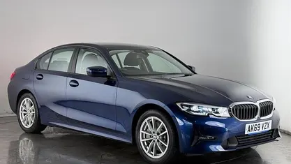 Used 2020 BMW 330e Sedan | £16,450 (Fair price)