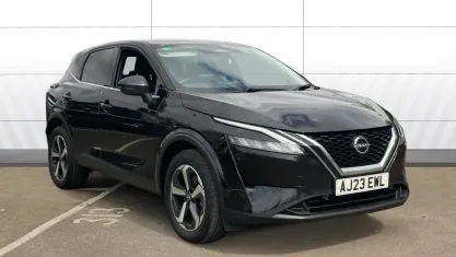 Used Nissan Qashqai N-Connecta 140 HP (102 kW) 2023 Black SUV