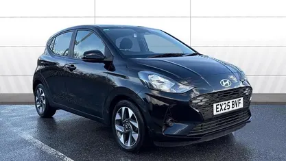 Used Hyundai i10 Advanced 63 HP (46 kW) 2025 Black Hatchback