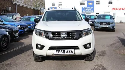 Used Nissan Navara N-Guard 190 HP (139 kW) 2018 White Pickup