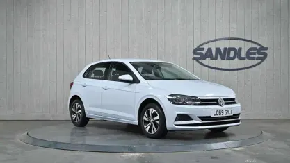 Used VW Polo SE 95 HP (69 kW) 2019 Silver Hatchback