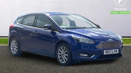 Begagnad Ford Focus Titanium 120 HK (88 kW) 2017 Blå Halvkombi