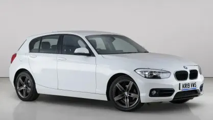 Used BMW 118 Sport Line 136 HP (100 kW) 2019 White Hatchback