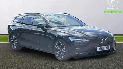 Used Volvo V60 R-Design 163 HP (119 kW) 2021 Estate