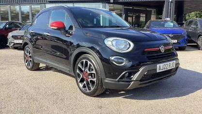 Used Fiat 500X Red 120 HP (88 kW) 2022 Black SUV