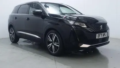 Used Peugeot 5008 Premium 131 HP (96 kW) 2022 Estate