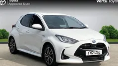Used 2025 Toyota Yaris Hybrid Design Hatchback | £13,772 (Super price)