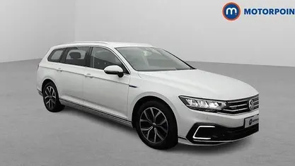 Used 2023 VW Passat GTE Estate | £17,899 (Fair price)