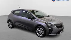 Used 2025 Renault Clio V Evolution Hatchback | £14,399 (Good price)