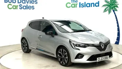 Usado Renault Clio V Techno 145 HP (106 kW) 2023 Prateado Citadino