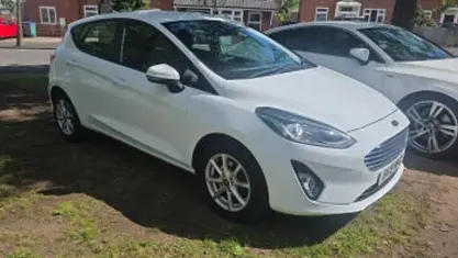 Used Ford Fiesta Style 86 HP (63 kW) 2019 White Hatchback