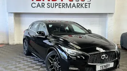 Used Infiniti Q30 Sport Tech 170 HP (125 kW) 2017 Hatchback