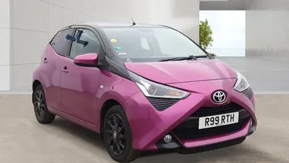 Used Toyota Aygo X-cite 72 HP (52 kW) 2019 Hatchback