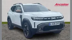 White New 2025 Dacia Duster Extreme SUV | £23,995 (Fair price)