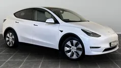 White Used 2022 Tesla Model Y Long Range SUV | £24,695 (Good price)