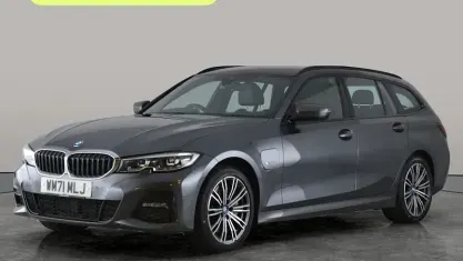 Begagnad BMW 330e M Sport 292 HK (214 kW) 2022 Grå Kombi