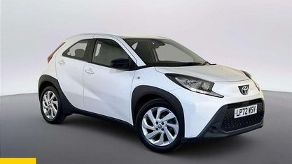 Usado Toyota Aygo X PURE 72 HP (52 kW) 2025 SUV