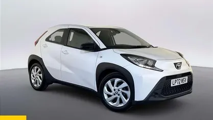 Used Toyota Aygo X PURE 72 HP (52 kW) 2025 SUV