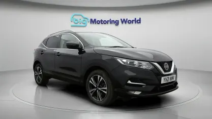 Usado Nissan Qashqai N-Connecta 140 HP (102 kW) 2020 Preto SUV