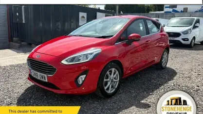 Used Ford Fiesta Zetec 101 HP (74 kW) 2018 Red Hatchback