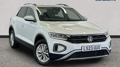 Used VW T-Roc Life 110 HP (80 kW) 2023 White SUV